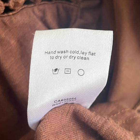 Dolan Anthropologie Brown Flutter Sleeve Top - Picture 6 of 7